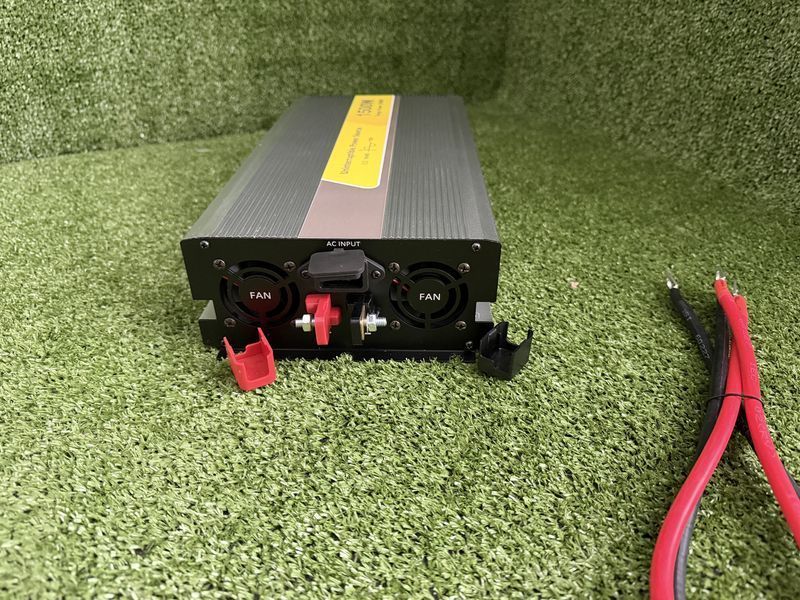Перетворювач напруги 12 В-220 В 1500 W Pure Чиста сінусоїда с зарядкою 2852444712 фото